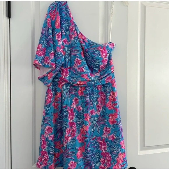 Lilly Pulitzer Nikki one shoulder romper. Orchid oasis. Size 10 NWOT - Picture 3 of 3